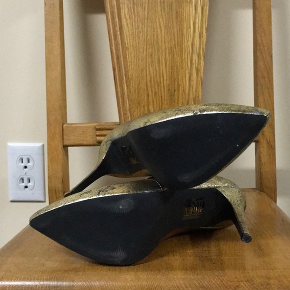 New Size 8.5 Distressed Brushed Gold Booties Shoes - Picture 5 of 6